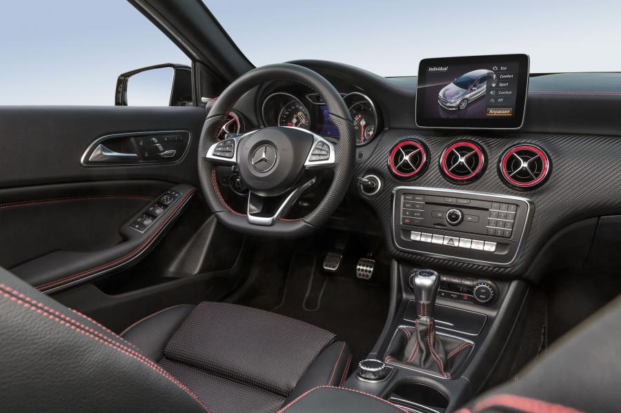  Mercedes-Benz A250 Sport 2015 года  (фото 5 из 14)